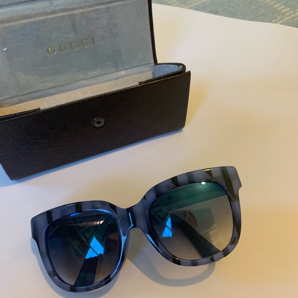 NEVER WORN GUCCI Oversized Sunglasses